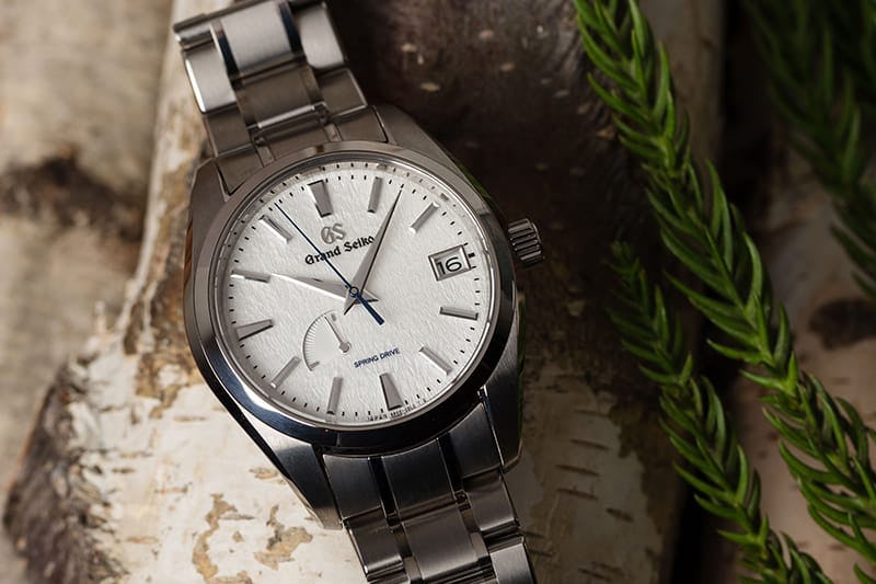 Gift Guide: White Dial Watches for Winter WatchBox