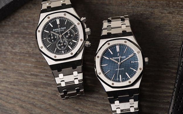 Audemars Piguet Royal Oak Chronograph_26320ST.OO.1220ST.01_3976636_&_Audemars Piguet Royal Oak_15400ST.OO.1220ST.03_4043204-1