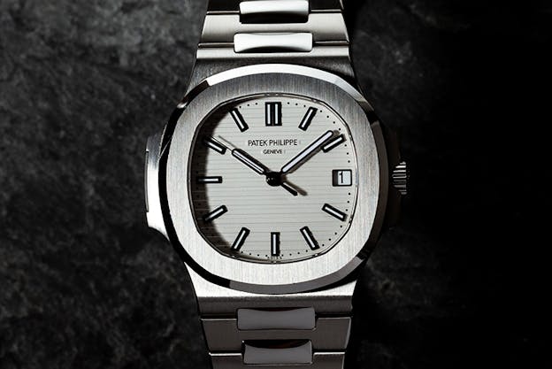 Patek-Nautilus-5711-1a-011 white dial