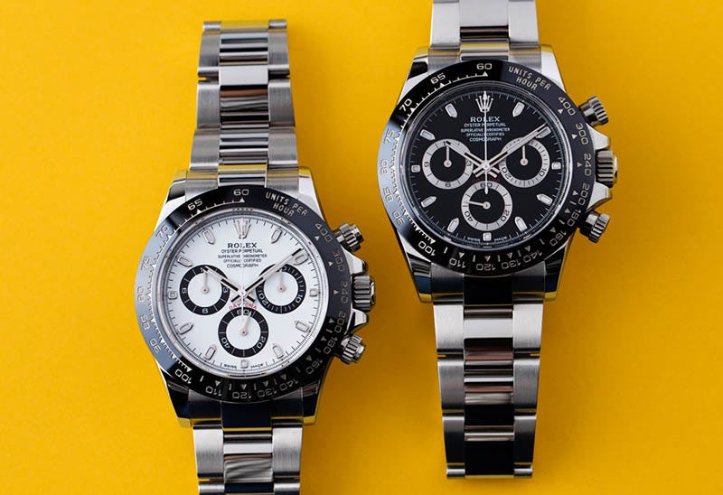 Đồng hồ Rolex Daytona với mặt số đen và trắng