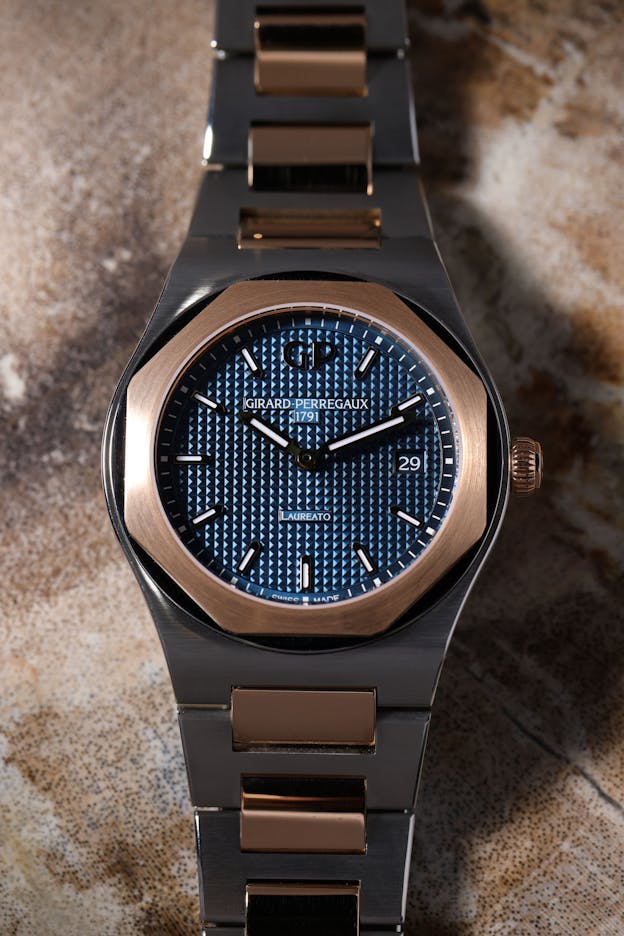 girard_perregeaux_laureato_twotone