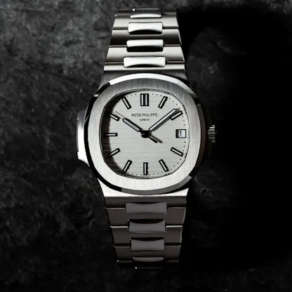 Discontinued Patek-Nautilus-5711-1a-011