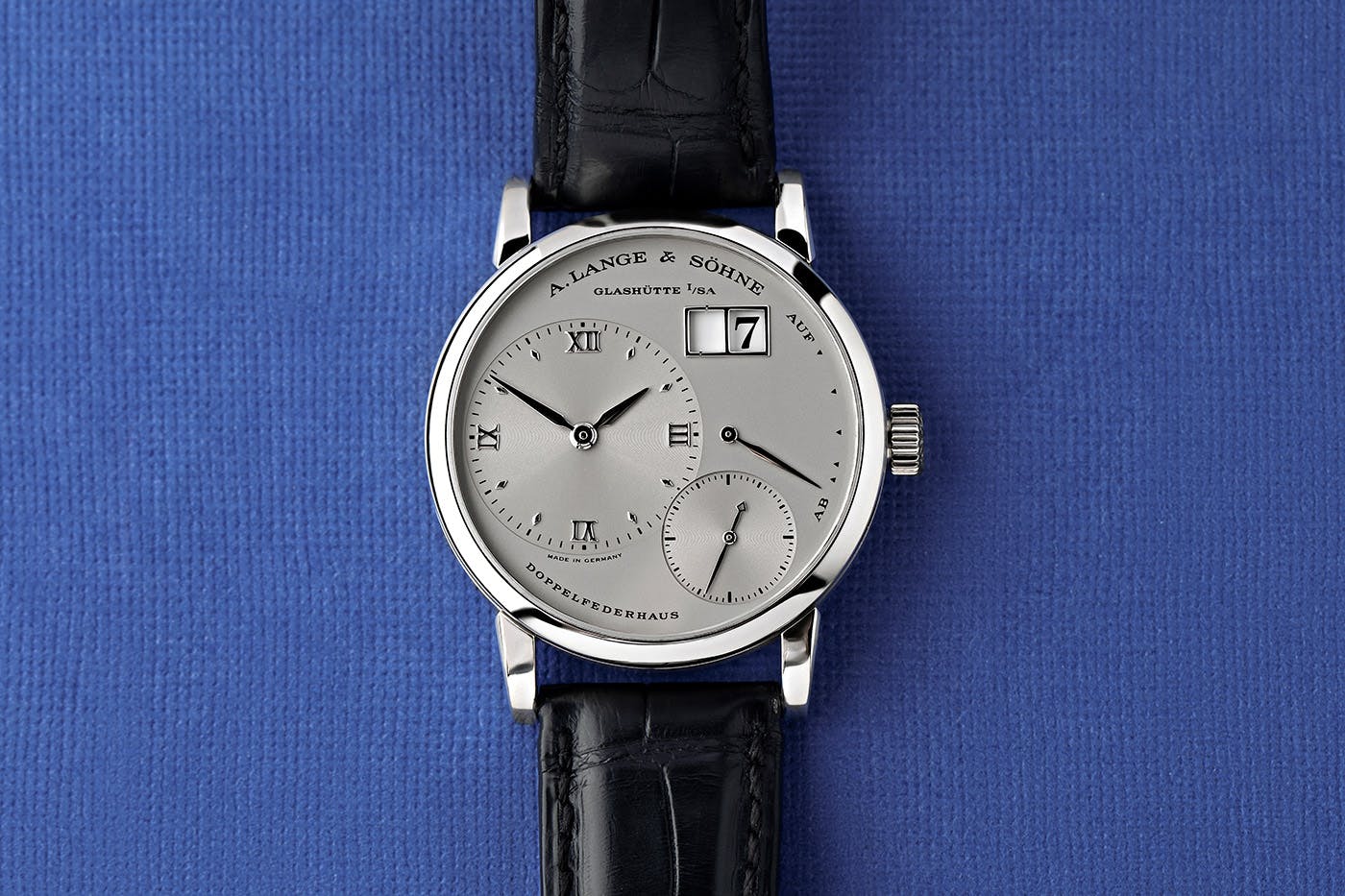 Date window 2025 watch