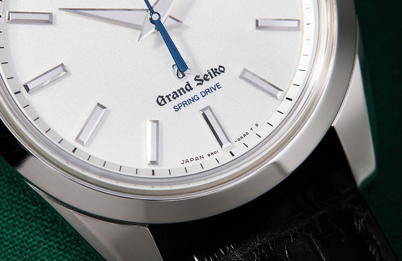 Grand seiko spring drive 8 day power on sale reserve