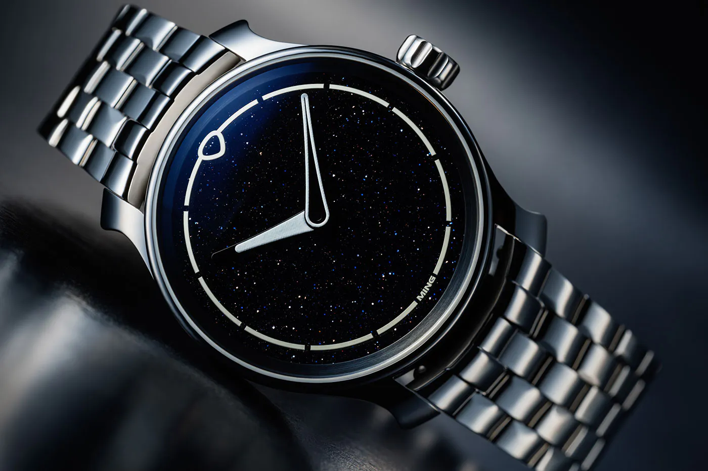 MING une nouvelle montre - Page 17 3708A_3