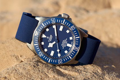 Tudor FXD Blue fixed strap bar